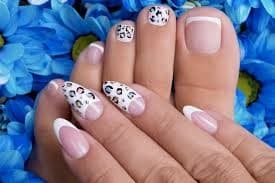 Nail Art, Manicure & Pedicure