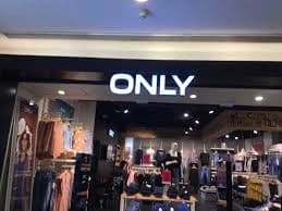 Premium Fashion & Lifestyle Shopping