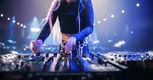 Live Music & DJ Nights