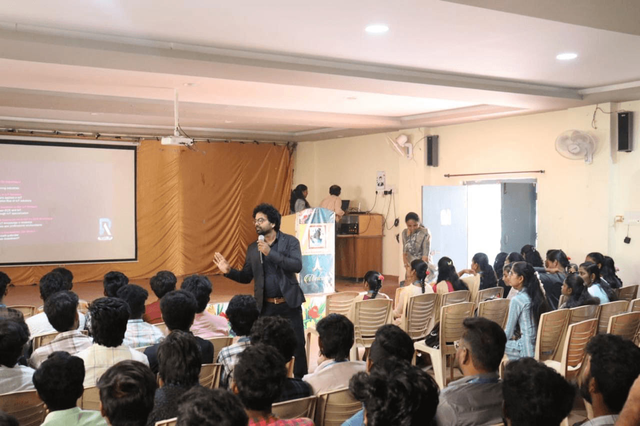 AICTE & APSCHE certified internships with end-to-end final year project support.