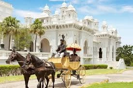 Palace Tours & Heritage Experiences
