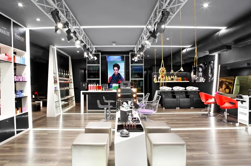 Lakmé Salon banner 1