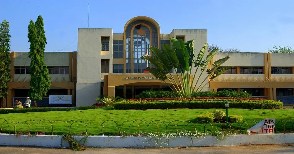 University of Hyderabad banner 1